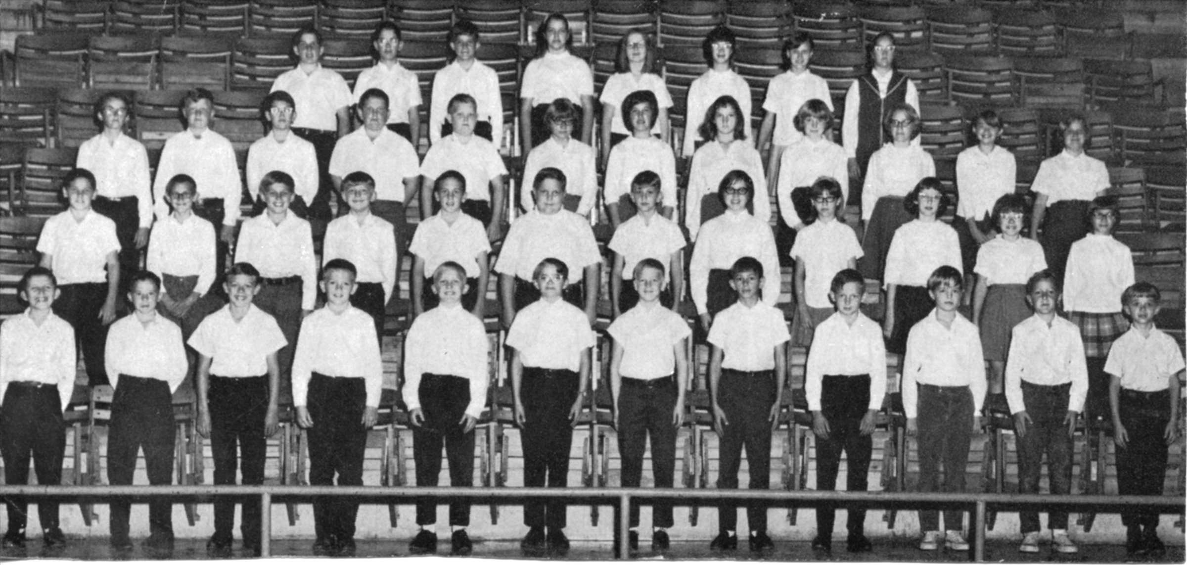 1968 6th grade band.jpg